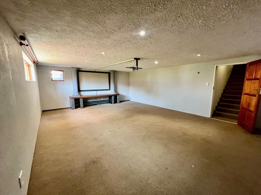 4 Bedroom Property for Sale in Cashan North West